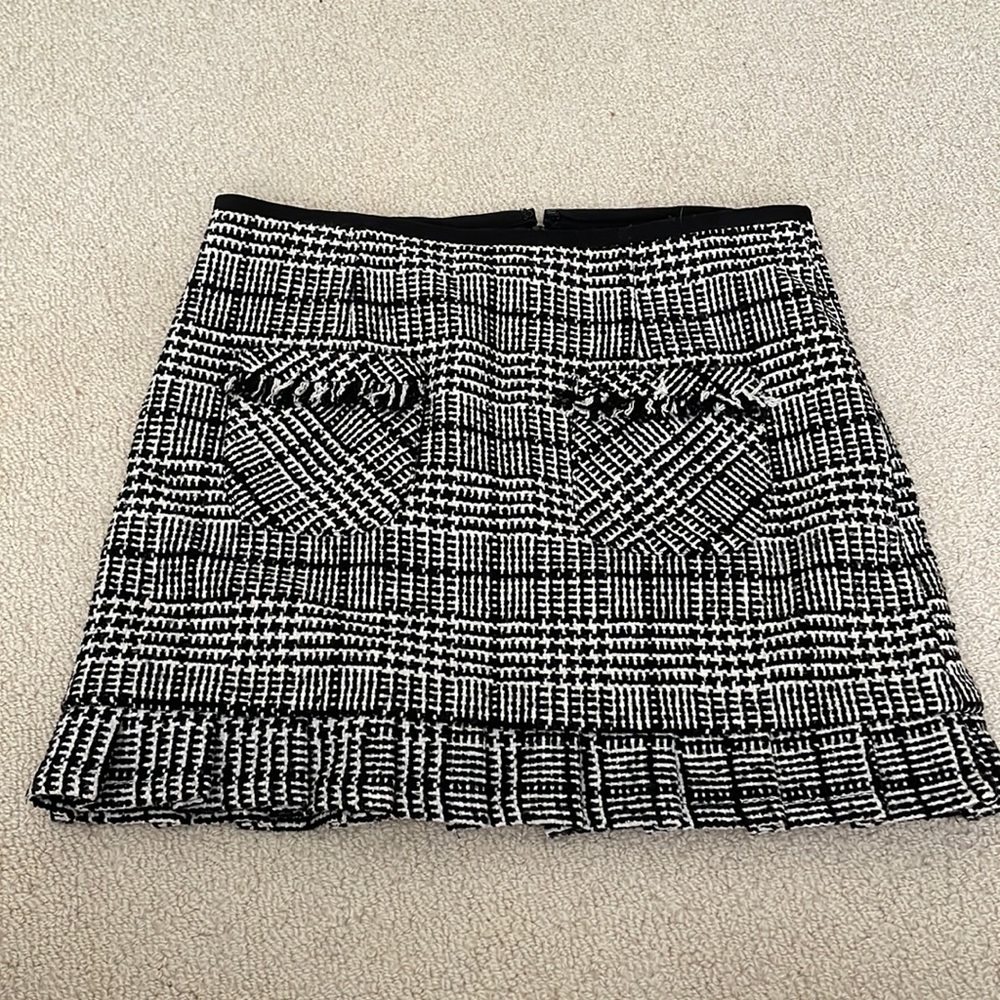 Tweed mini skirt